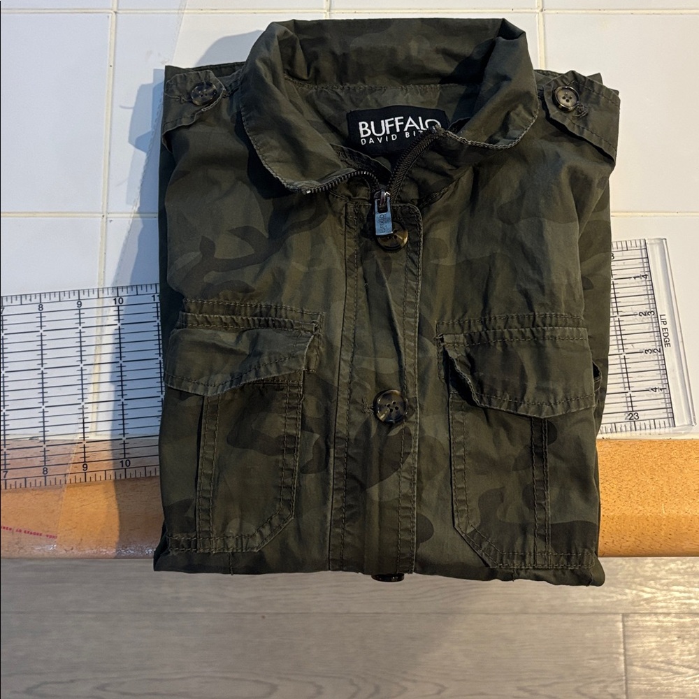 Buffalo David 2016 Women's Green Camouflage Bomber Jacket - Picture 9 of 9